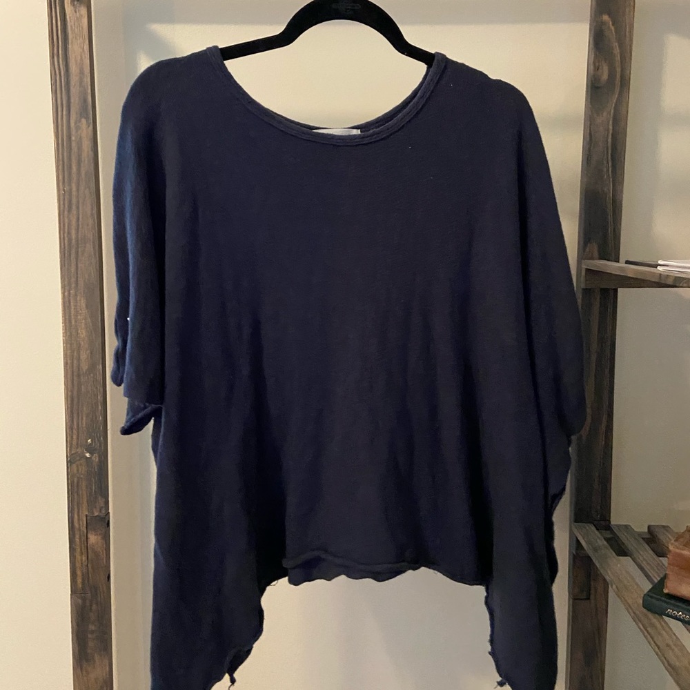 Navy boxy top